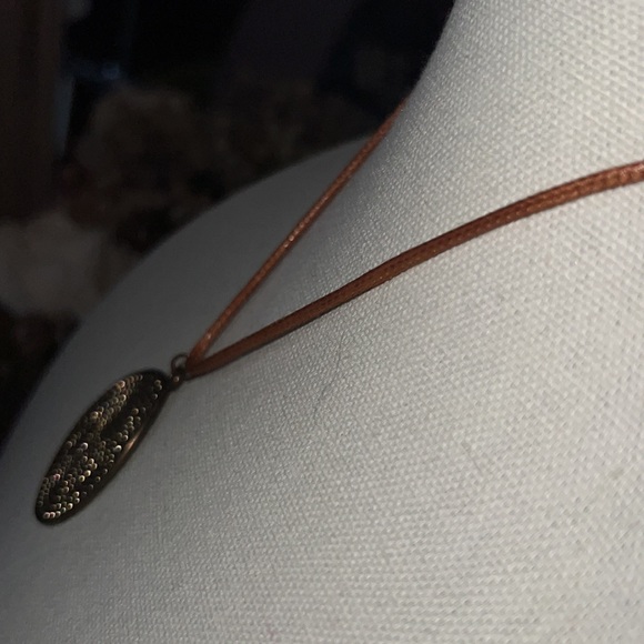 Gold & brown necklace adjustable length clasp braided leather chain jewelry - Picture 6 of 7